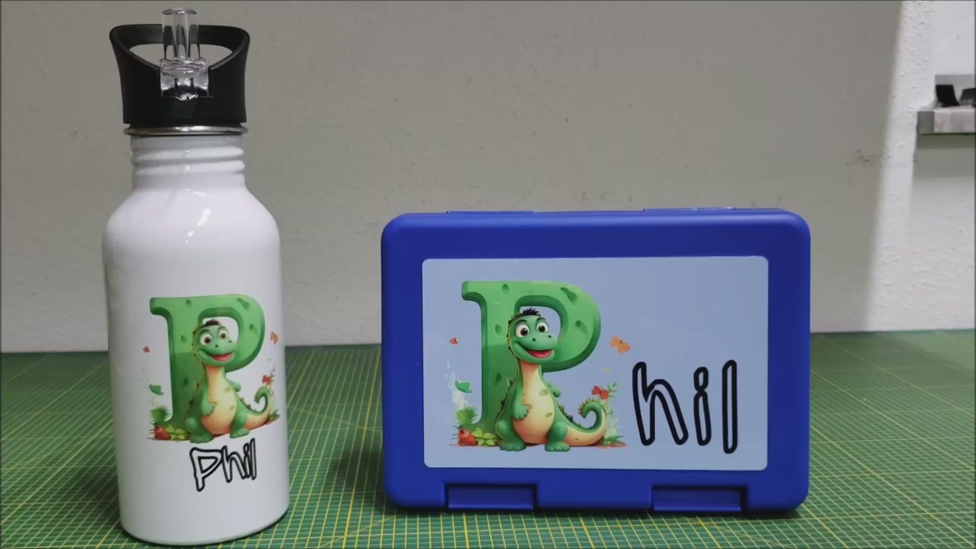 Brotzeitbox mit Trinkflasche | Personalisierbar Dinosaurier Einschulung