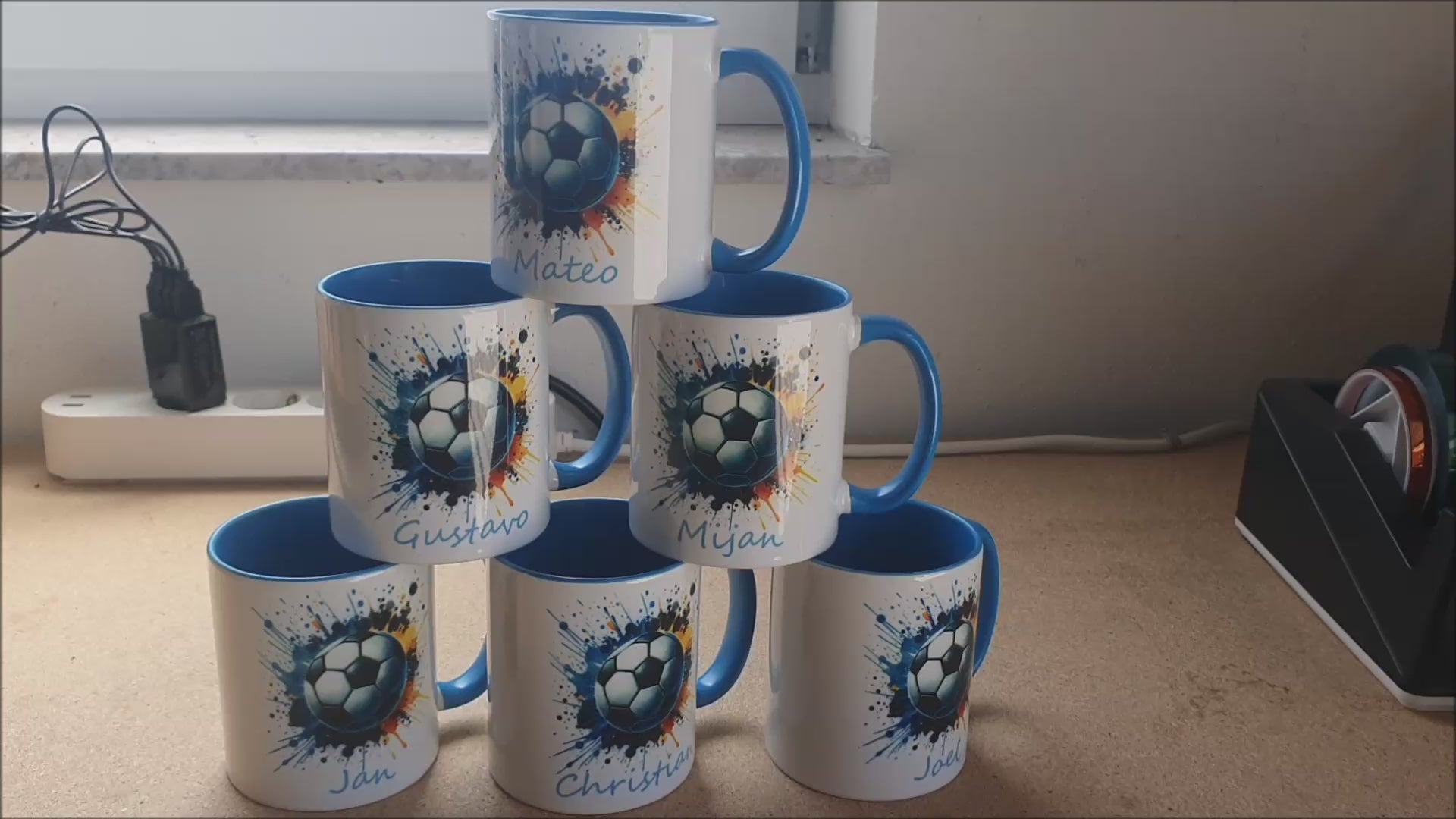 Personalisierte Keramik Tasse mit Namen | Fußball Geschenkidee